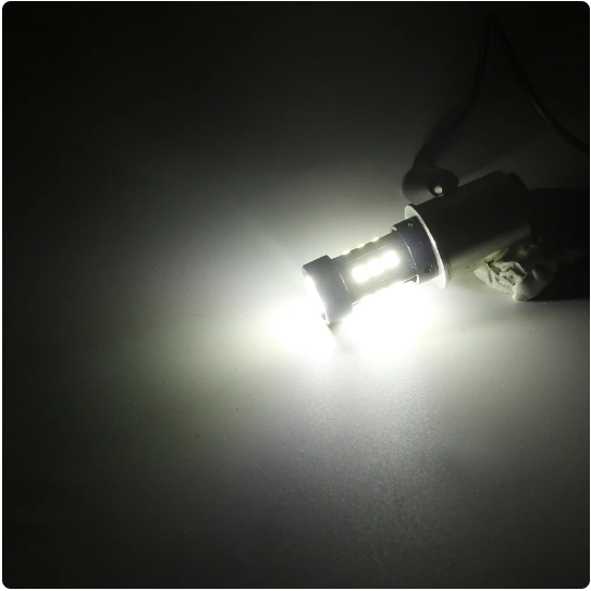 Multi Reflector LED Lamp - 12V 9/6W P15D-25-1