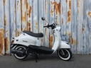 Lowigi Retro Scooter Parelmoer Wit