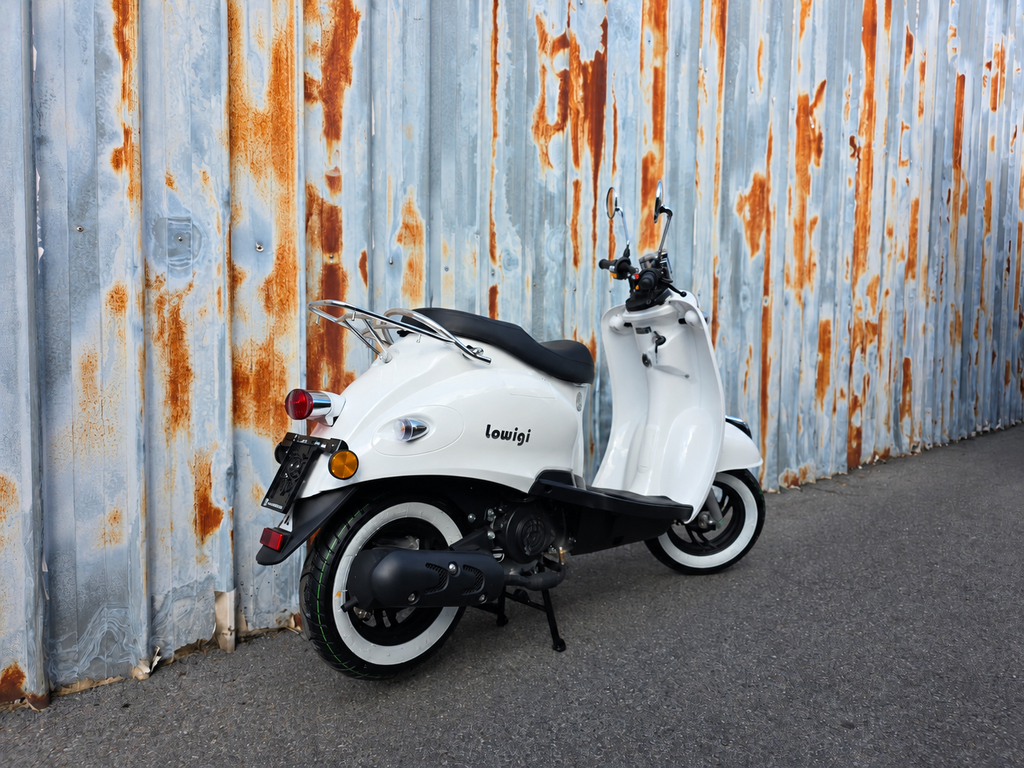 Lowigi Retro Scooter Parelmoer Wit