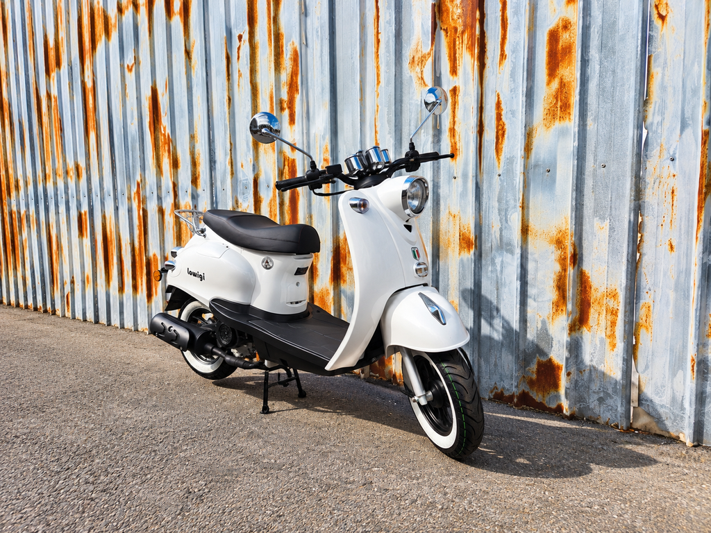 Lowigi Retro Scooter Parelmoer Wit