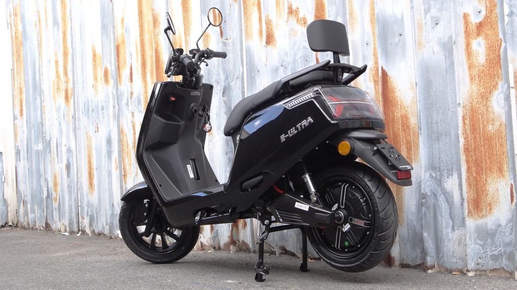 E-Ultra Elektrische Scooter Zwart