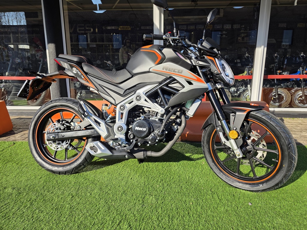 NECO NC-N01 Black/Orange 125cc Motor Kopen | A1 Motor België | WestBikes