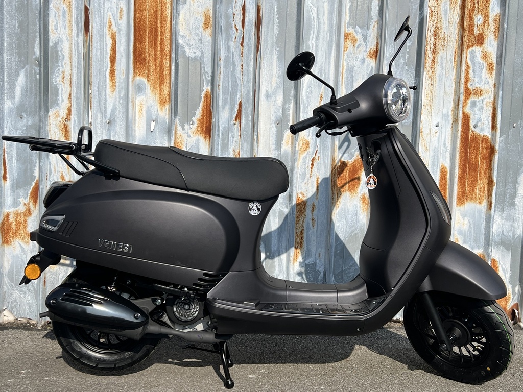 Venesi Retro Scooter Matte Grey