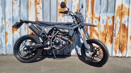 [1089] Beta - RR Motard 125 - R X Special Edition